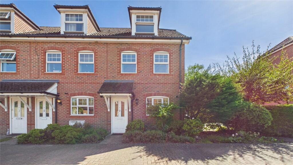 Main image of property: Glenwood Court, Farnborough, Hampshire, GU14
