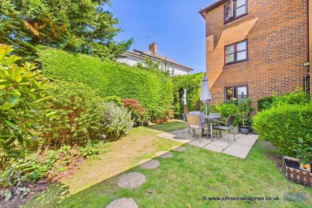 Chertsey Walk, Drill Hall Road, Chertsey, Surrey, KT16 photo 2