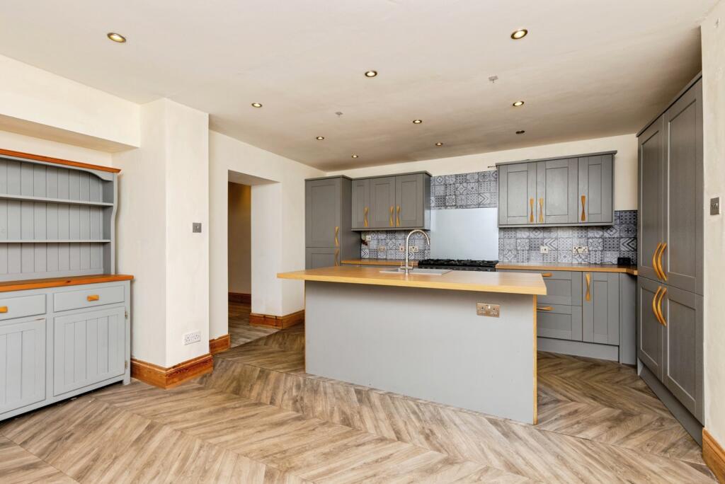 House in Swansea - View 4