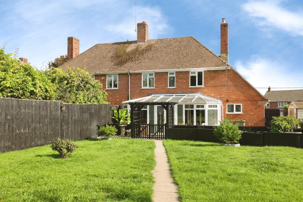 House in Test Valley, Shipton Bellinger - View 5