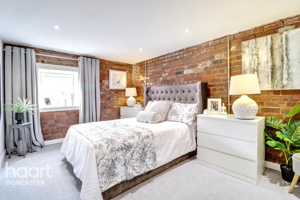 Kiln Court, Doncaster photo 4