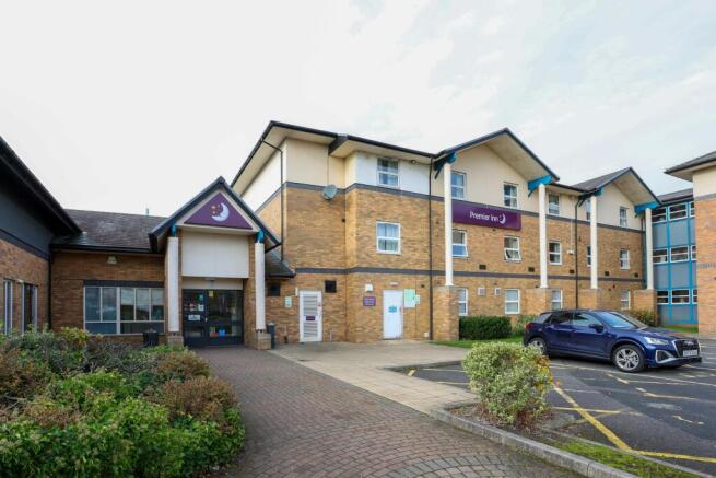 61125  Wolverhampton BP  GROUND STILLS 47.jpg