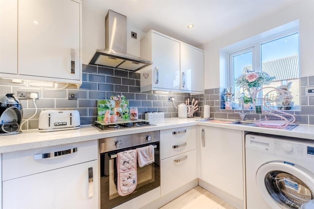 House in Kettering, Leisure Village - View 5