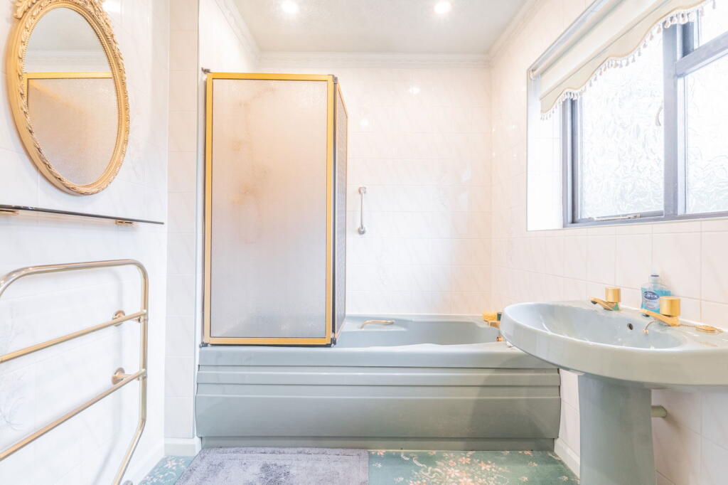 Additional image 26 of Monastery Drive, Solihull, B91 1DW