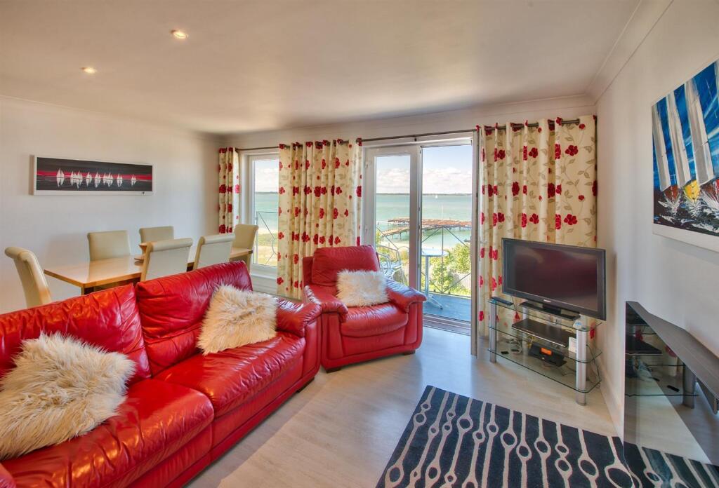House in Portsmouth - View 4