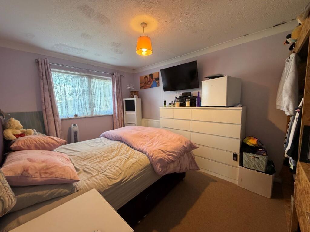 House in Portsmouth - View 5