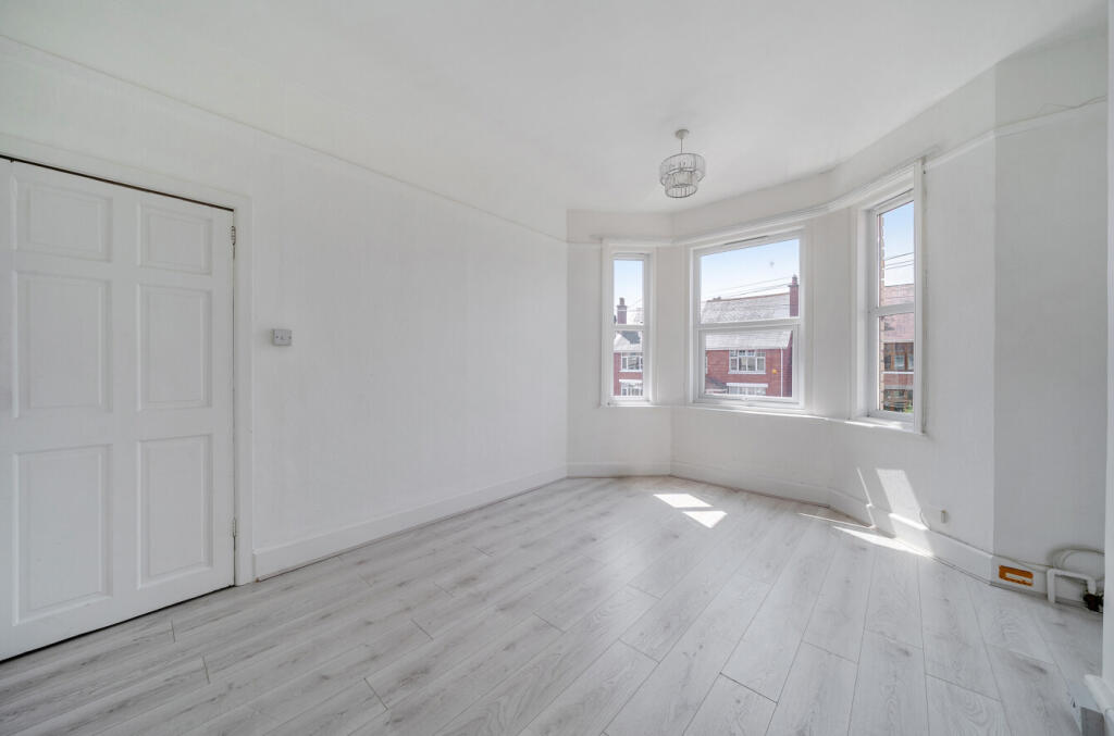 House in Exeter - View 4