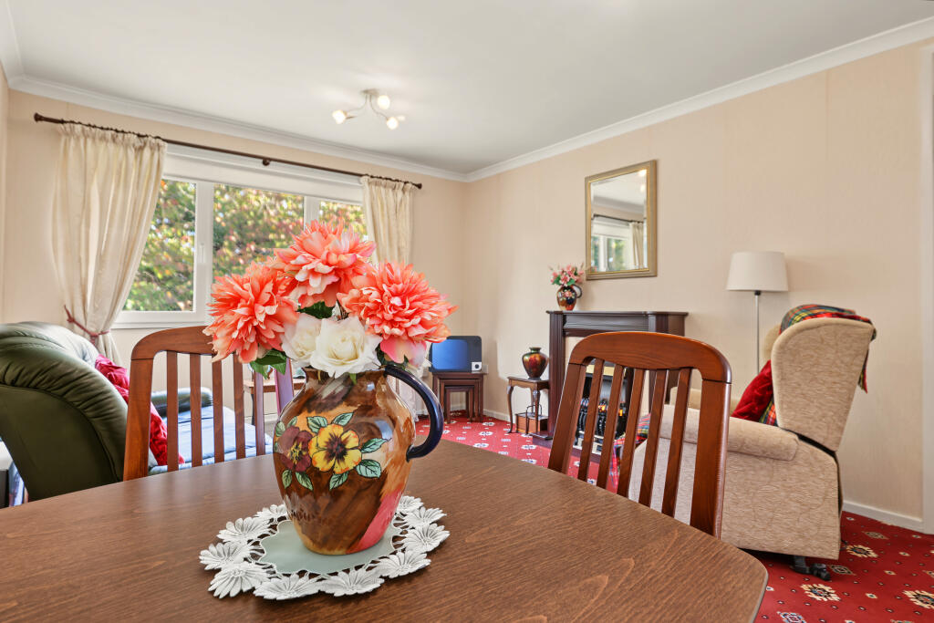 House in Torrance, East Dunbartonshire - More