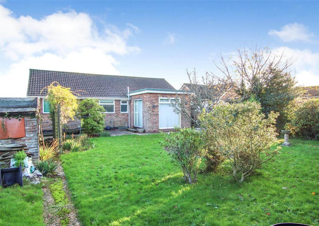 Beresford Road, Lymington, Hampshire, SO41 photo 2