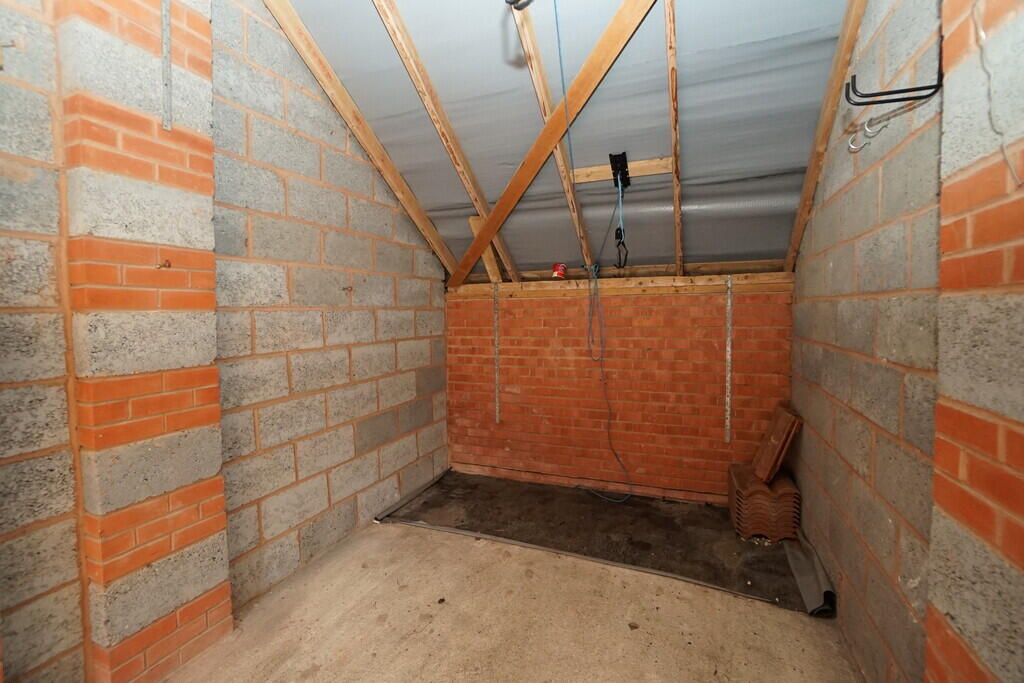 Garage 4, Carne Place - View 4