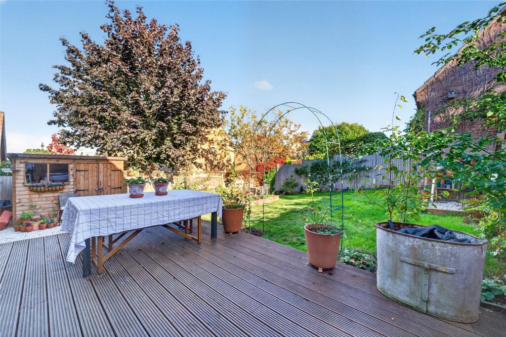 House in Manningtree, Lawford - View 4