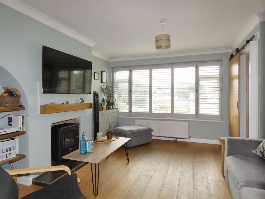 Homefield Close, Rustington photo 3