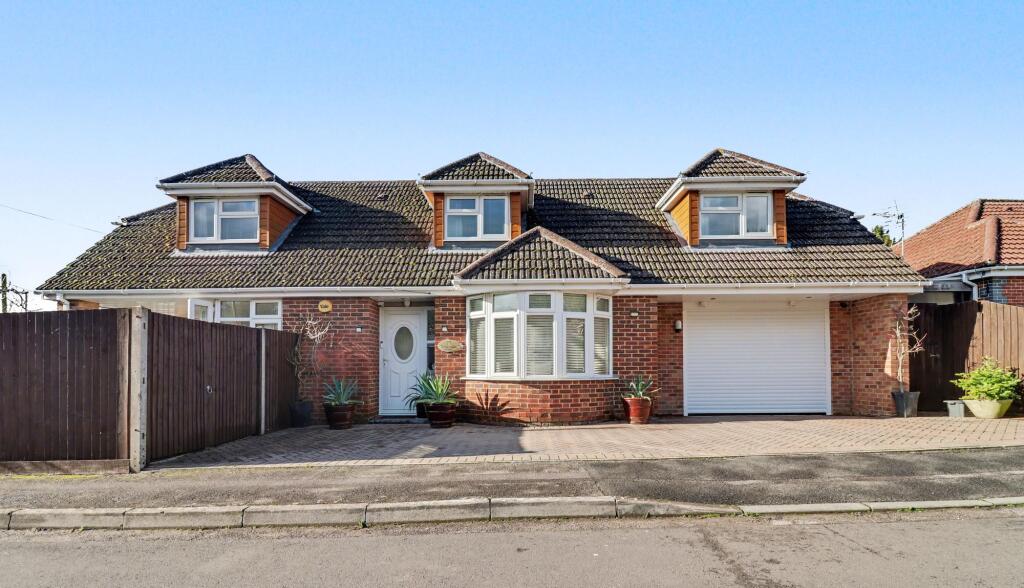 4-bed bungalow on Stoke Park Road, Bishopstoke, SO50, £475,000