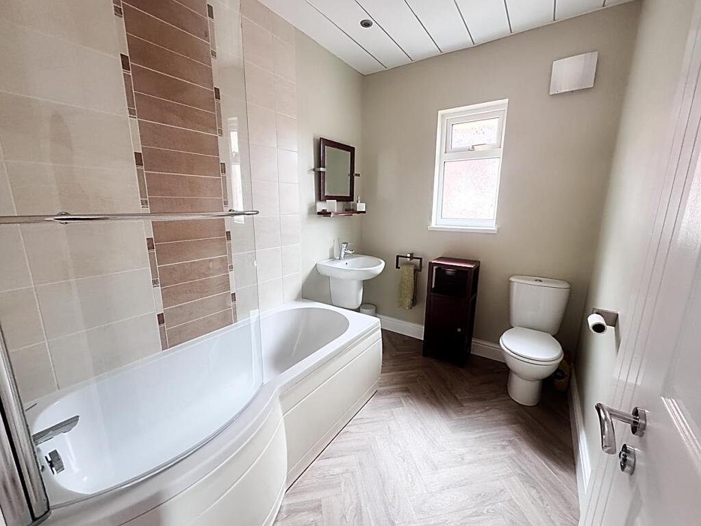Hardy Grove, Wallsend photo 4