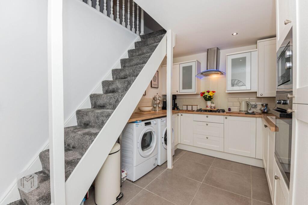 Heywood Old Road, Middleton, M24 photo 3