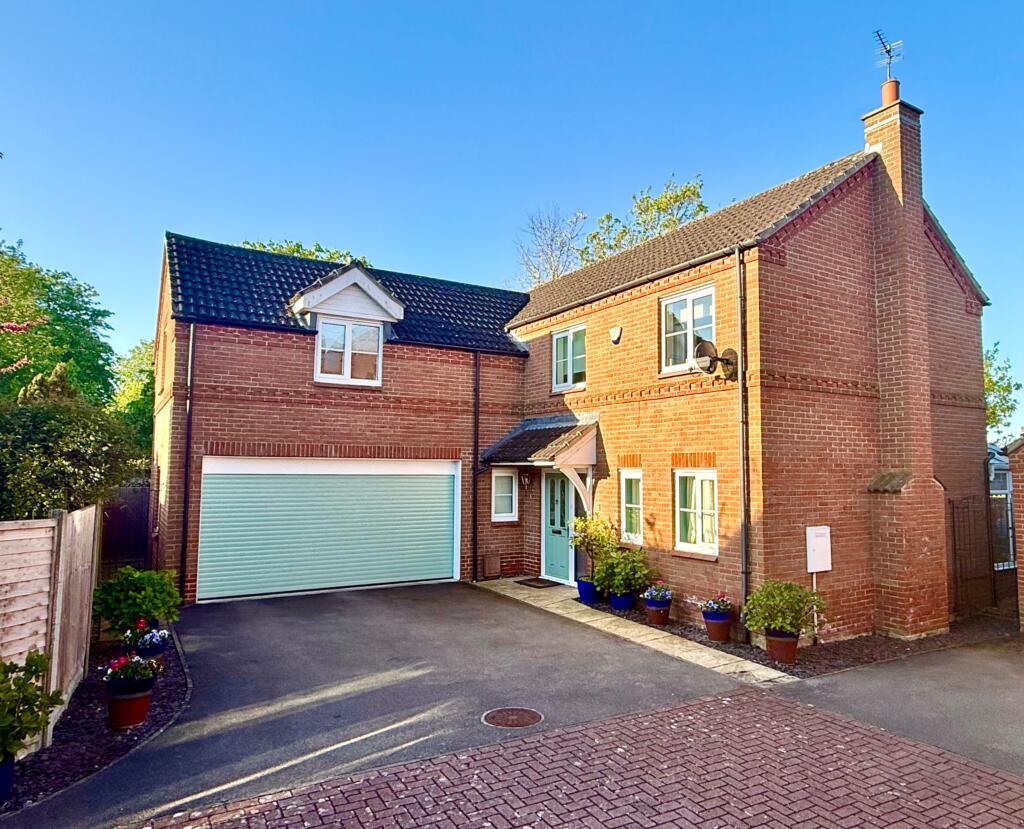 Main image of property: Aisne Close, Lincoln, LN1