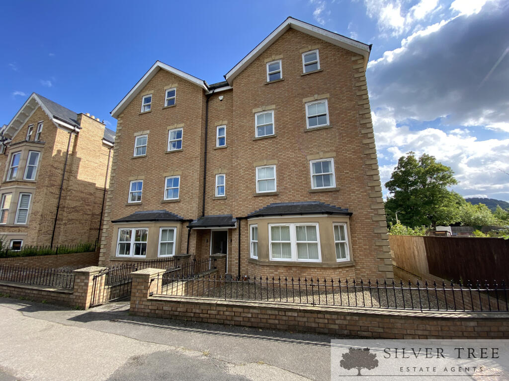 Main image of property: Apartment 6, Belgrave Lodge, 5 Belgrave Crescent, Scarborough, North Yorkshire
