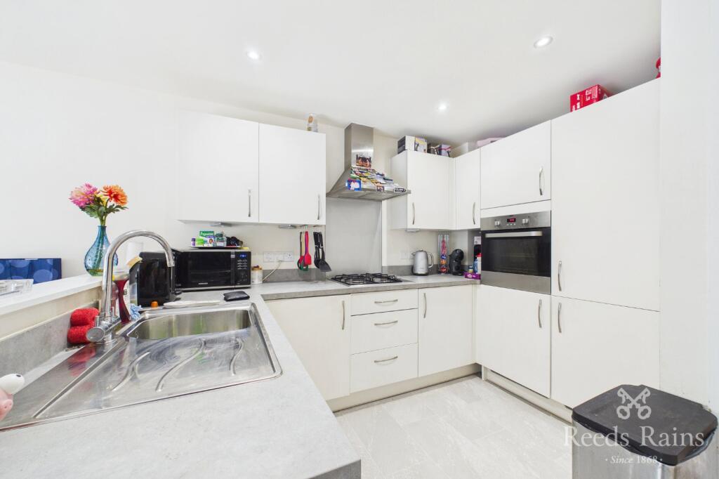 Ousebank Drive, Skelton, York, North Yorkshire, YO30 photo 4