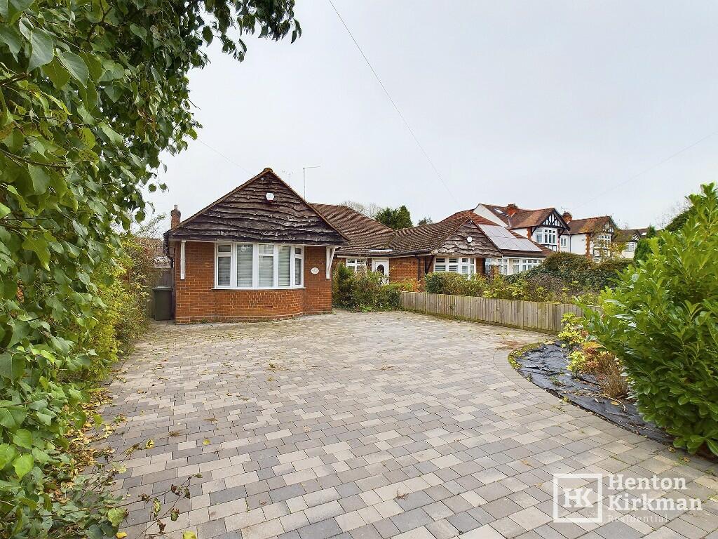 Main image of property: Chelmsford Road, Brentwood, Essex, CM15 8QU