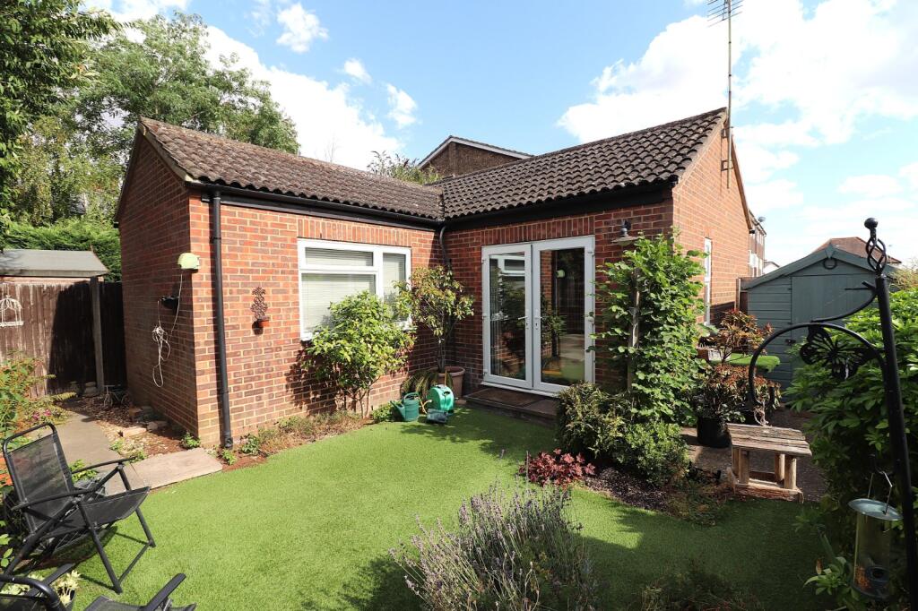 House in Stevenage, Old Town - View 5
