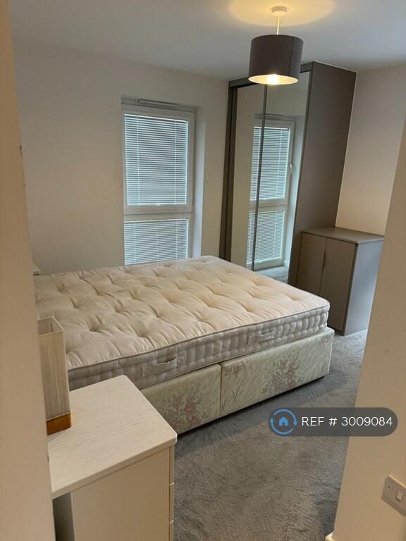 Apartment in Hertsmere, Elstree and Borehamwood - View 5