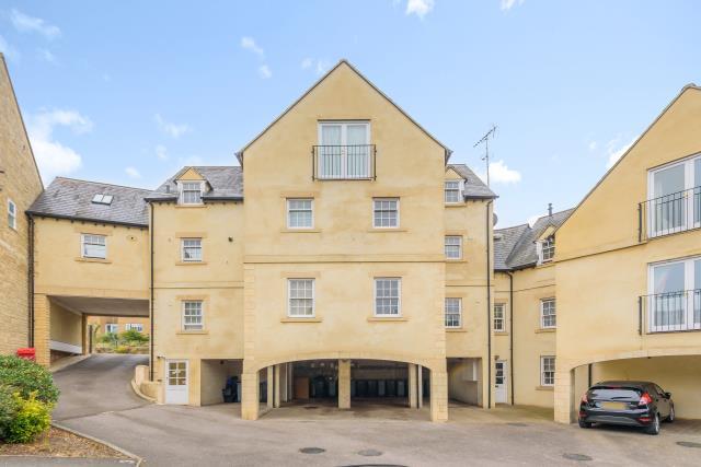Main image of property: Albion Street, Chipping Norton