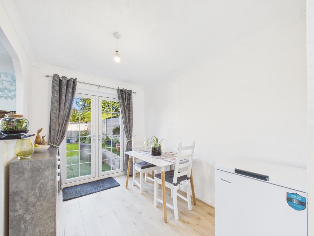 House in Derby, Oakwood - More