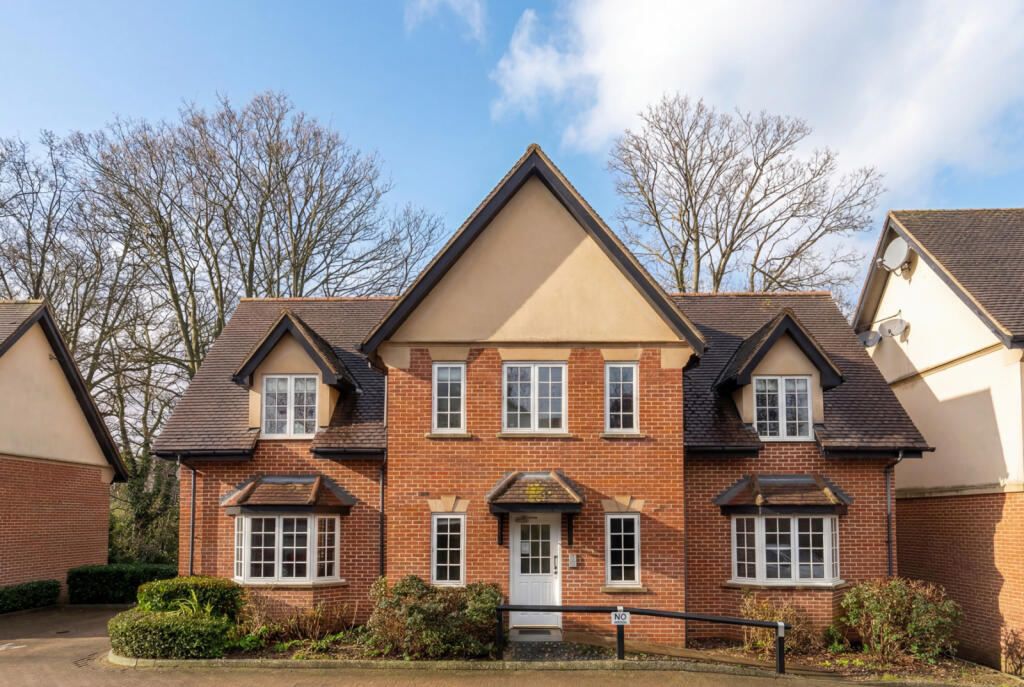 Main image of property: Windmill Close, Stansted, Essex, CM24