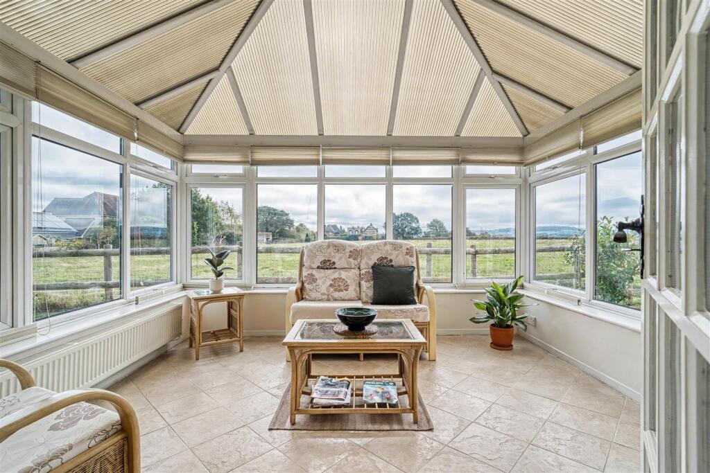 House in Hazelbury Bryan, Pleck - View 3