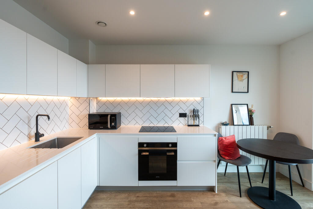 Apartment in London, Kidbrooke Village, Kidbrooke - View 2
