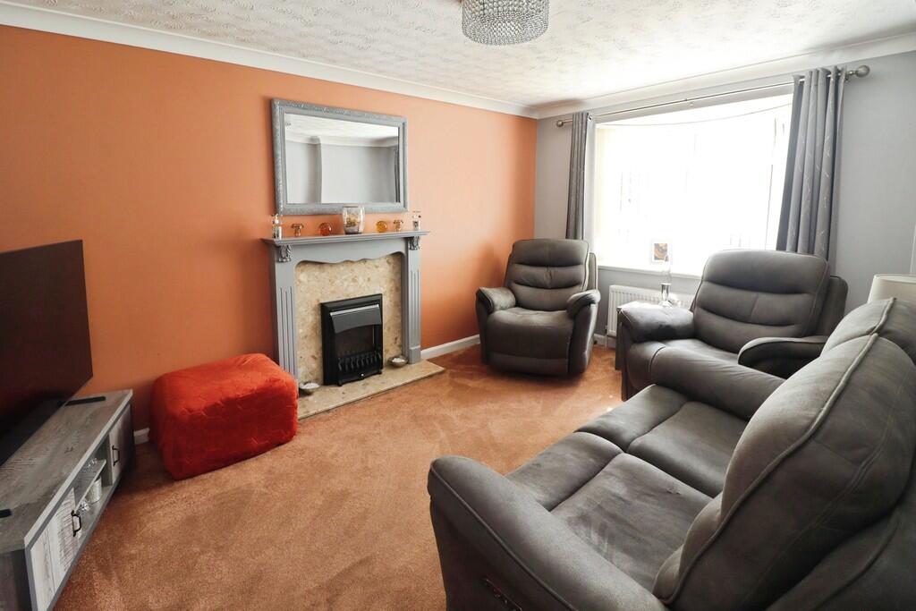 House in Lincoln - View 3