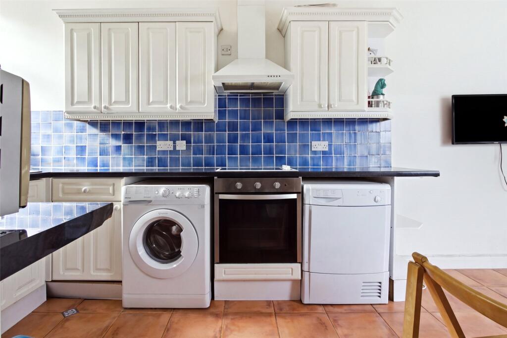 Apartment in London - View 3