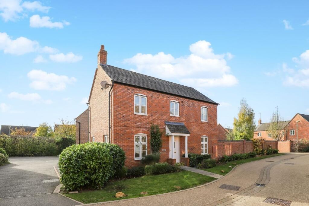 Main image of property: Lord Grandison Way, Banbury OX16 1EQ
