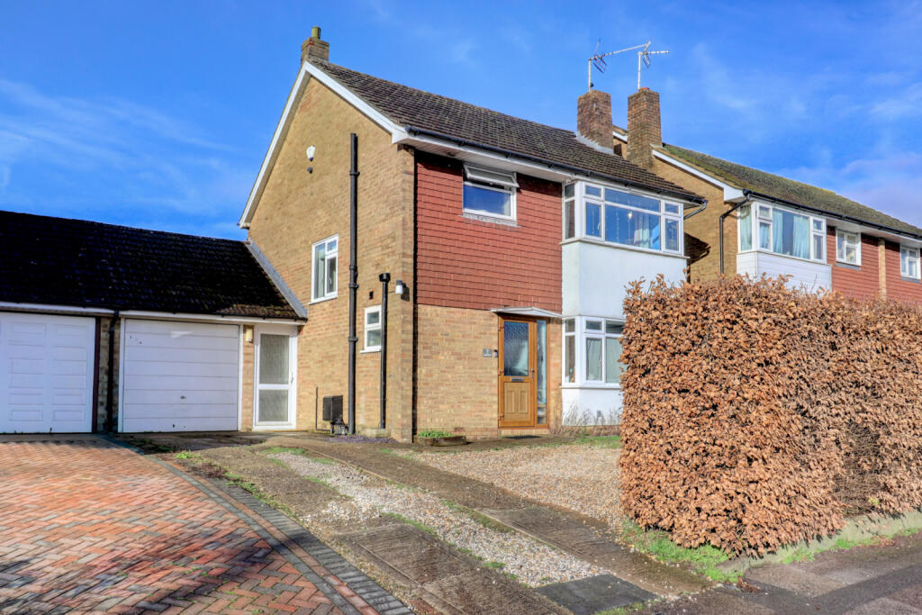 Main image of property: Wycombe Road, Holmer Green, High Wycombe, Buckinghamshire, HP15