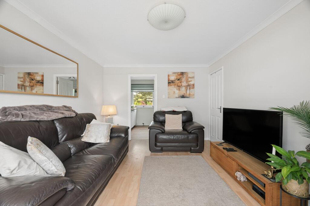 House in Glasgow, East Renfrewshire - View 5