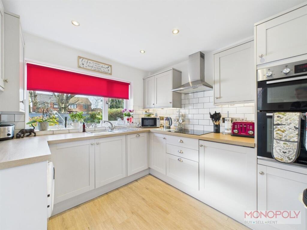 House in Wrexham, Rhosddu - View 4