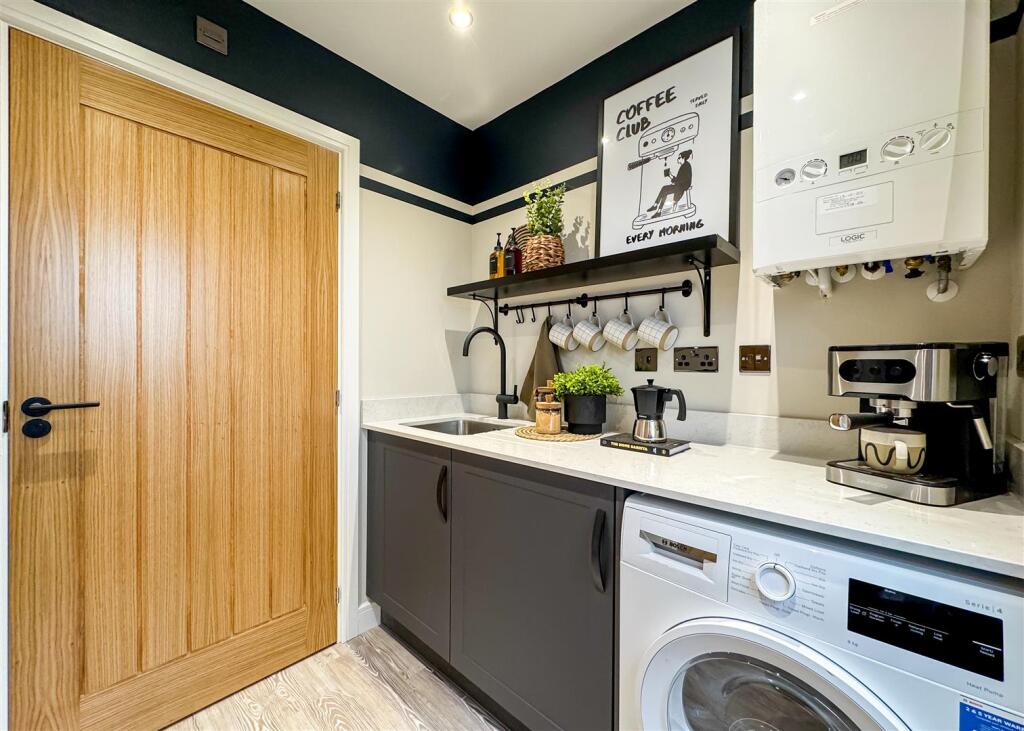 House in Leicester - View 6