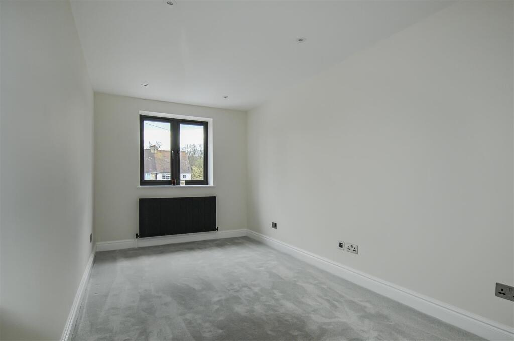 Additional image 18 of Mount Pleasant Lane, Bricket Wood, St. Albans