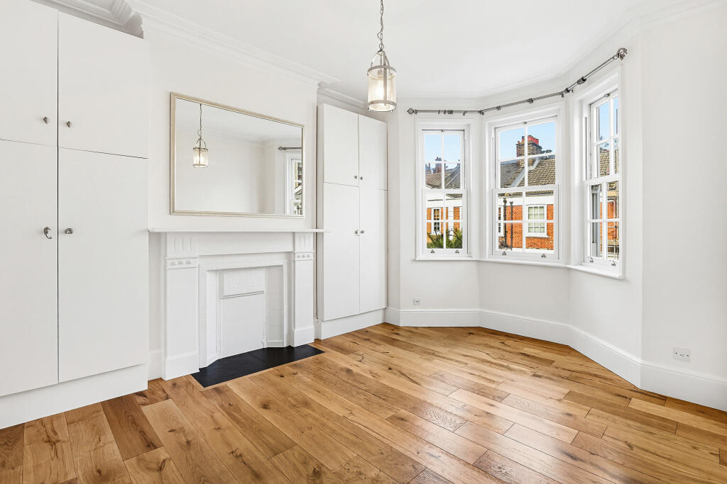 4 bedroom terraced house for rent