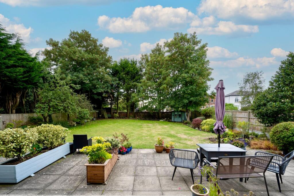 Apartment in Preston - View 4