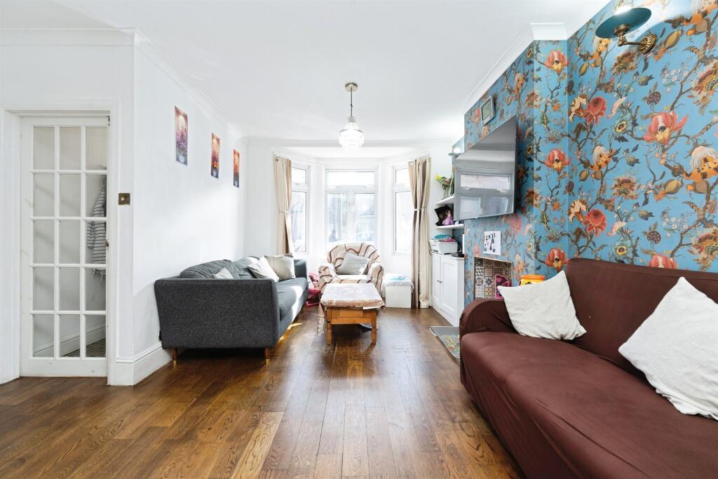 House in Watford - View 2