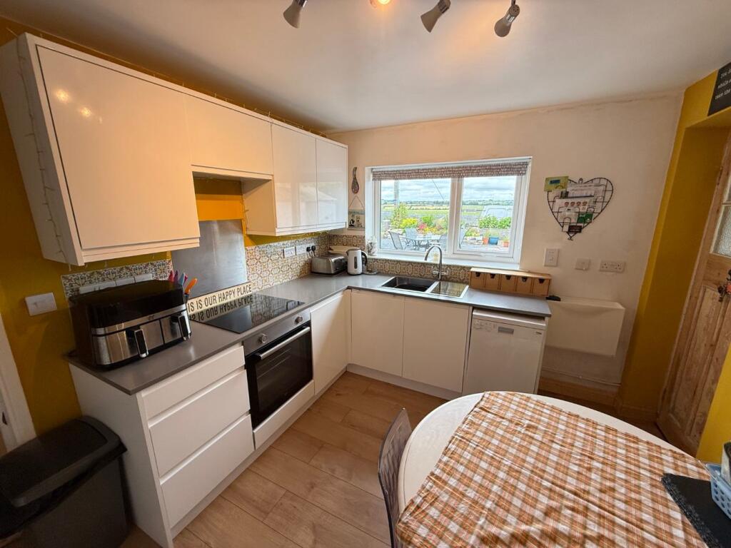 House in Pontsiân, Llandysul - More