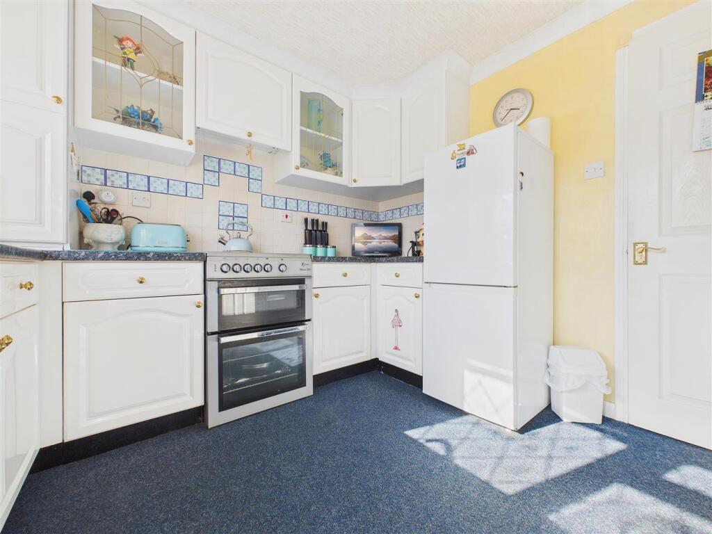 Lower Lodge Park, Rugeley Road, Armitage, Rugeley photo 5