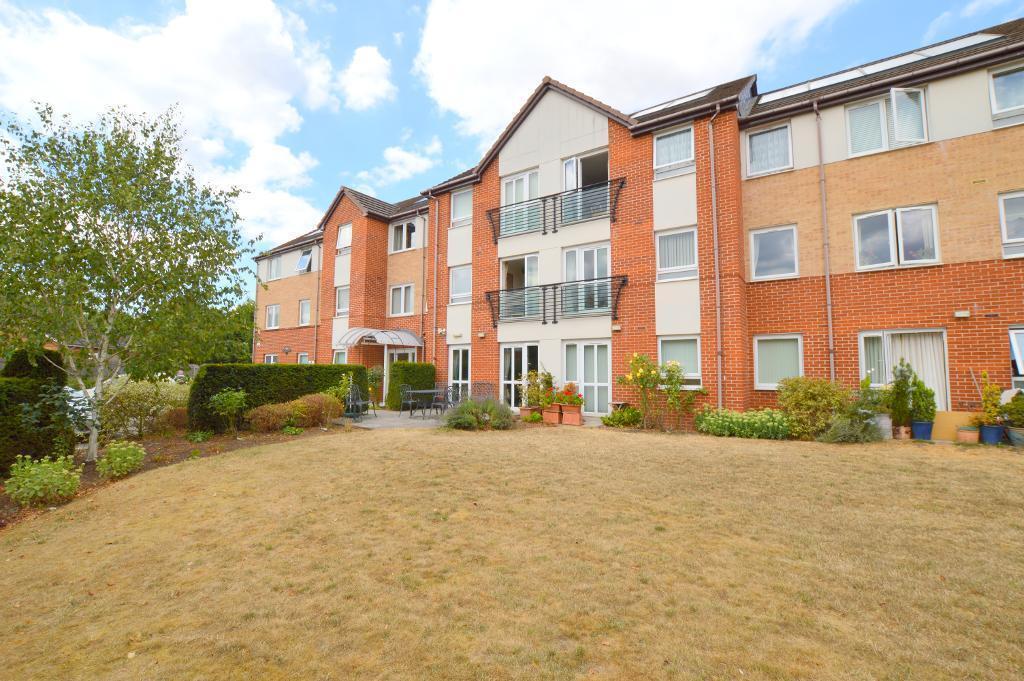 1-bed house on Hughes Court, Barton Hills, Luton, Bedfordshire, LU3 4BN, £155,000
