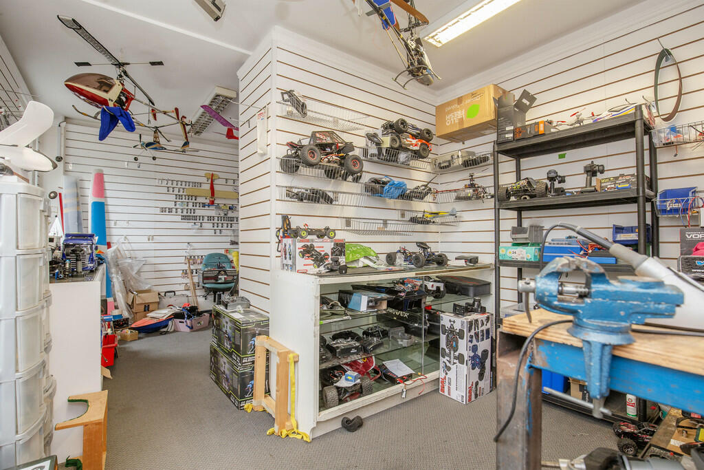 shop 4