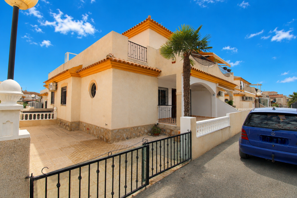 Main image of property: Valencia, Alicante, Playa Flamenca