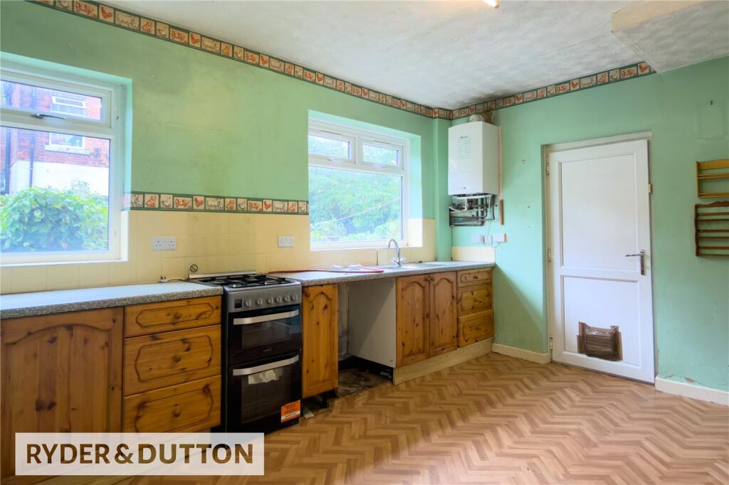House in Oldham, White Gate - View 5