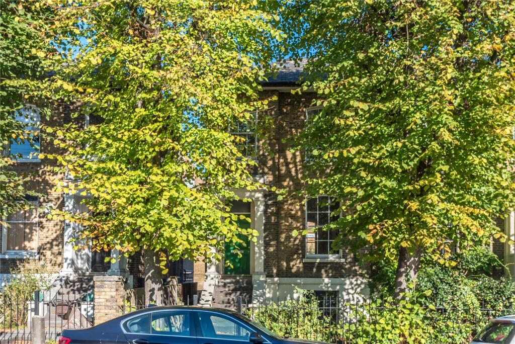 2 bedroom maisonette for rent