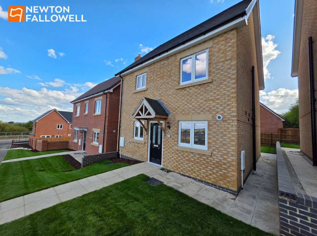 Main image of property: Hooton Green, Mansfield, NG19