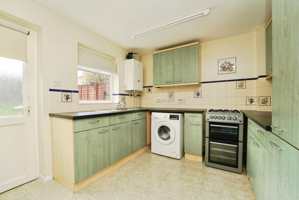 Drayton Way, Gloucester, Gloucestershire, GL4 photo 4